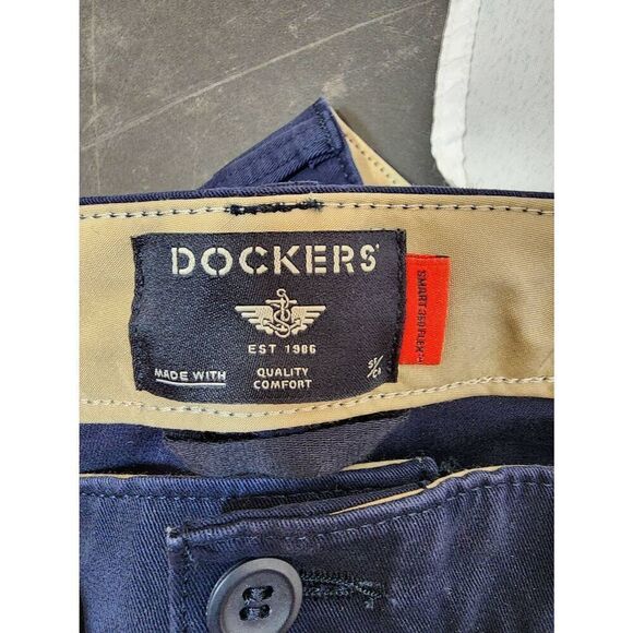 Dockers Men's Size 40x32 Navy Ultimate Chinos, Athletic Fit Stretch Straight Leg - Picture 11 of 15